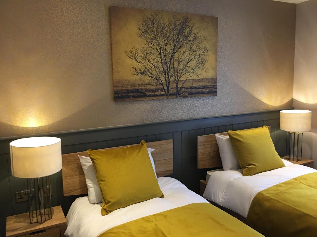 The Tower Arms Hotel Iver Exteriér fotografie